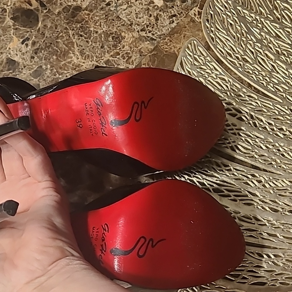 EUC Gio Hel sexy stilettos - Picture 9 of 11
